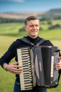 Simon Howie
